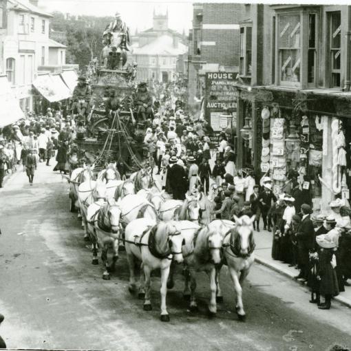 High Street procession 1910